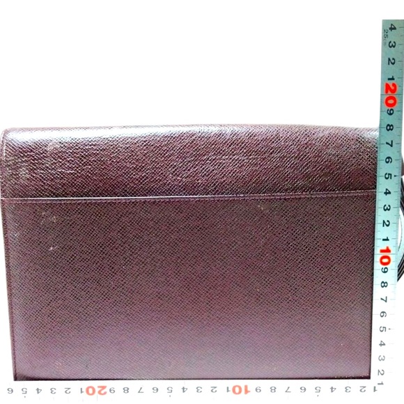 Vintage Louis Vuitton wristlet - Picture 3 of 7